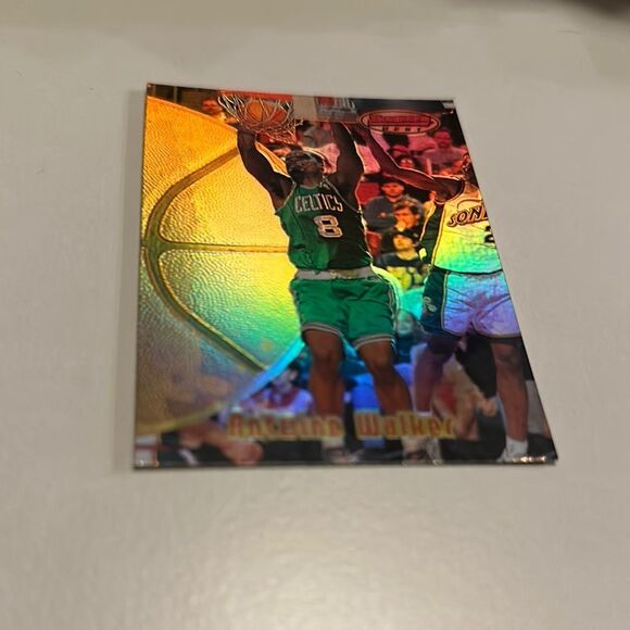 Basketball Trading Card - Green and Gold Antoine walker refractor mint - Picture 3 of 4